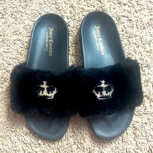 Juicy Couture Fluffy Slippers